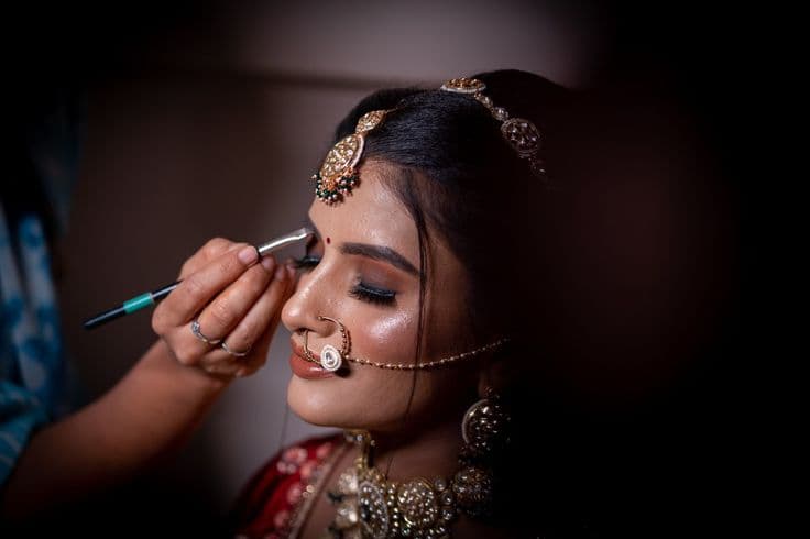 Make Up Artists